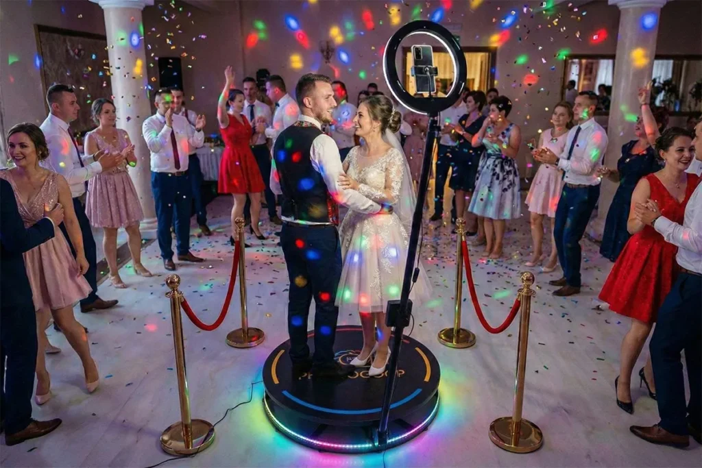 360 fotóbox bérlés rendezvényre (360party.hu)